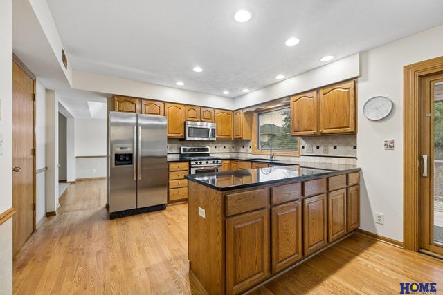 7220 Woody Creek Lane, Lincoln, NE 68516