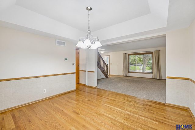 7220 Woody Creek Lane, Lincoln, NE 68516