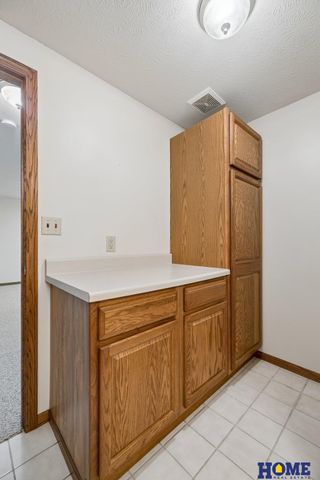 7220 Woody Creek Lane, Lincoln, NE 68516