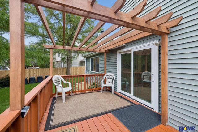 7220 Woody Creek Lane, Lincoln, NE 68516