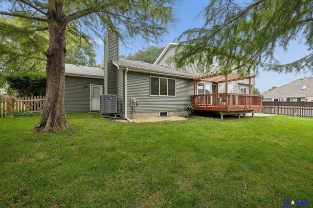 7220 Woody Creek Lane, Lincoln, NE 68516