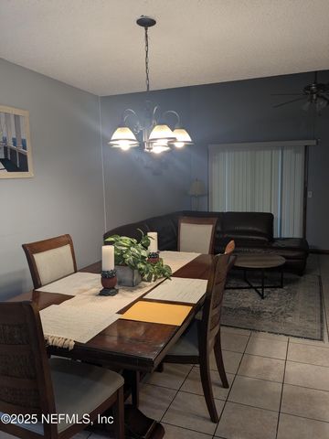 733 CENTURY 21 Drive, Jacksonville, FL 32216