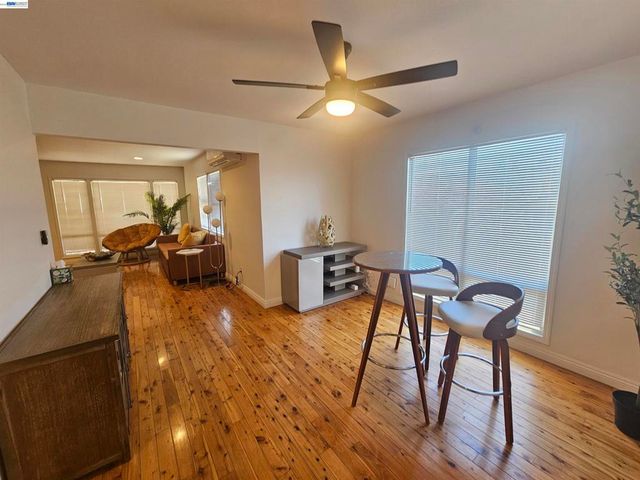 3675 Christensen Ln, Castro Valley, CA 94546