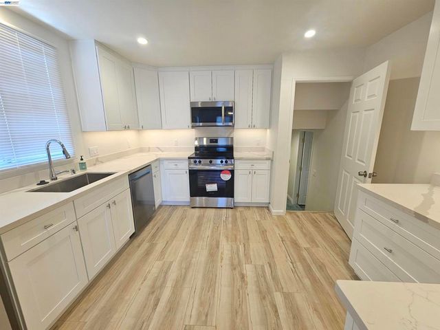 3675 Christensen Ln, Castro Valley, CA 94546