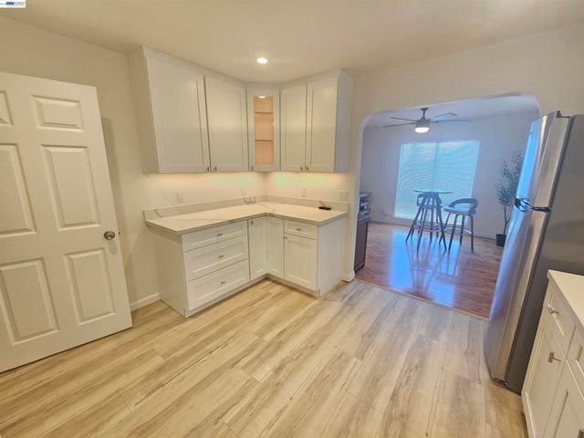 3675 Christensen Ln, Castro Valley, CA 94546