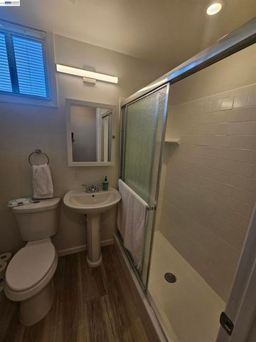 3675 Christensen Ln, Castro Valley, CA 94546