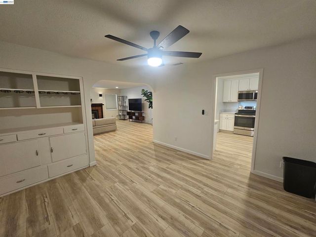 3675 Christensen Ln, Castro Valley, CA 94546