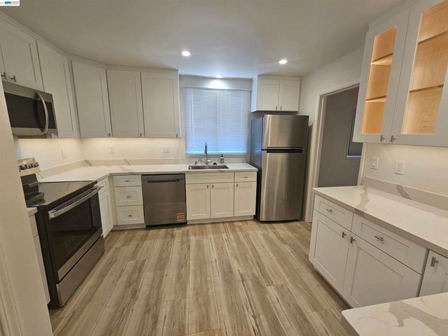 3675 Christensen Ln, Castro Valley, CA 94546