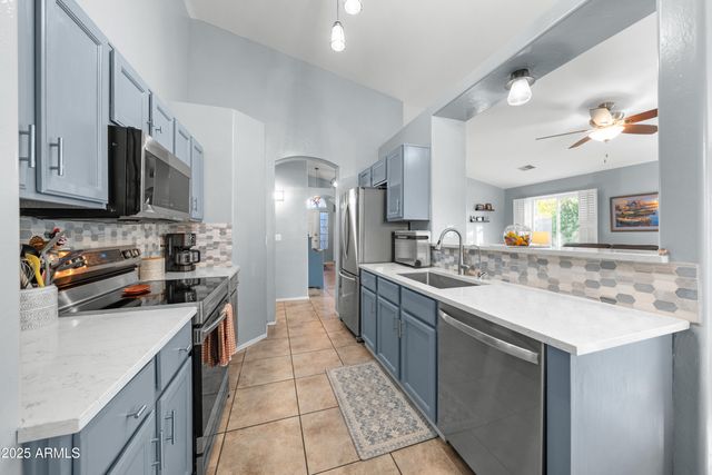 1323 SKYLINE Avenue, Sierra Vista, AZ 85635