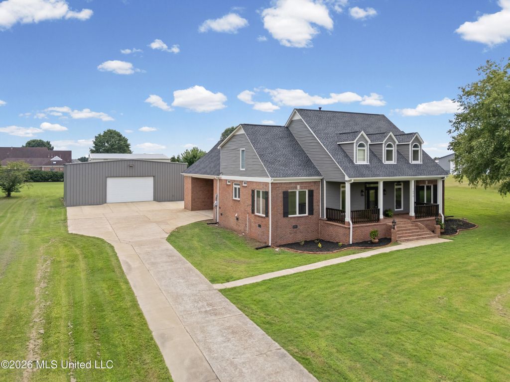 1890 Green Village Drive, Hernando, MS 38632 — exterior