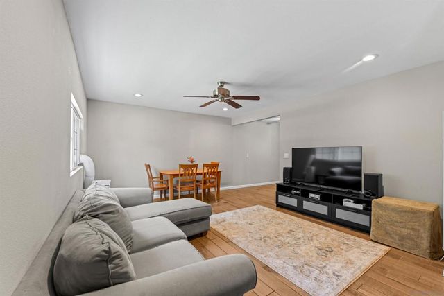 1610 12 Dahlia Avenue, San Diego, CA 92154