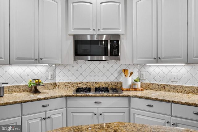 40734 LENAH RUN CIR, Aldie, VA 20105