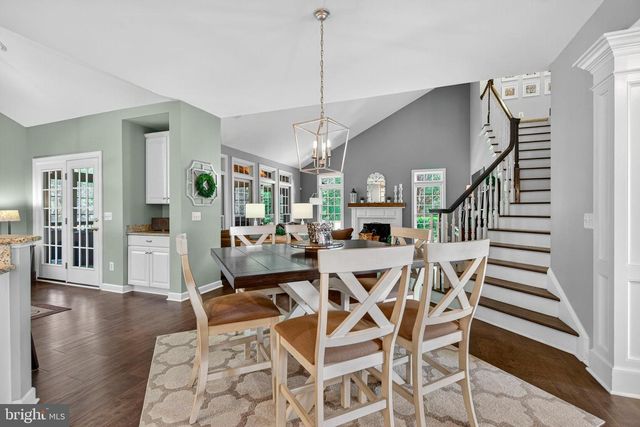 40734 LENAH RUN CIR, Aldie, VA 20105