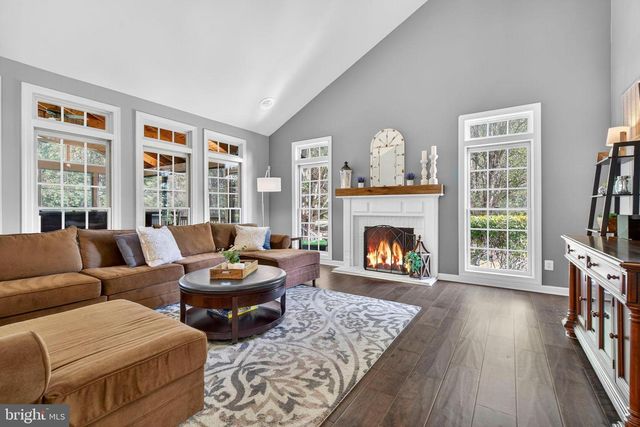 40734 LENAH RUN CIR, Aldie, VA 20105