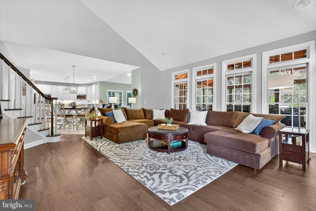 40734 LENAH RUN CIR, Aldie, VA 20105