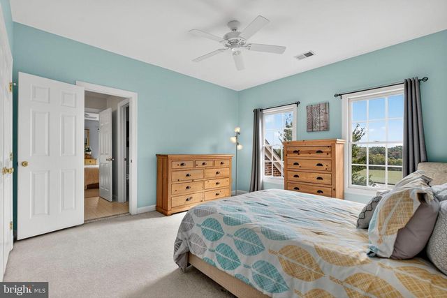 40734 LENAH RUN CIR, Aldie, VA 20105