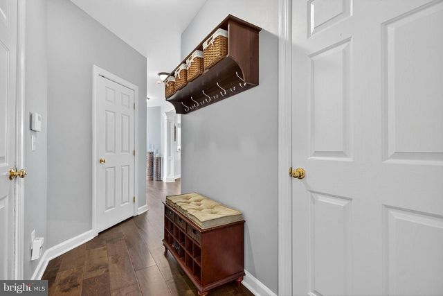 40734 LENAH RUN CIR, Aldie, VA 20105