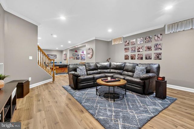 40734 LENAH RUN CIR, Aldie, VA 20105