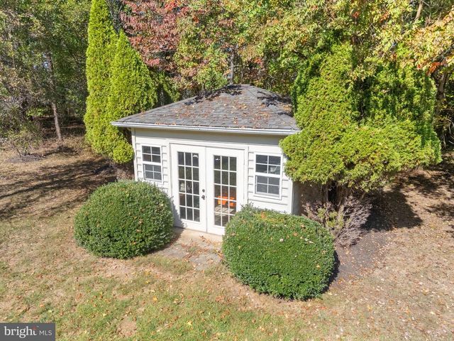 40734 LENAH RUN CIR, Aldie, VA 20105