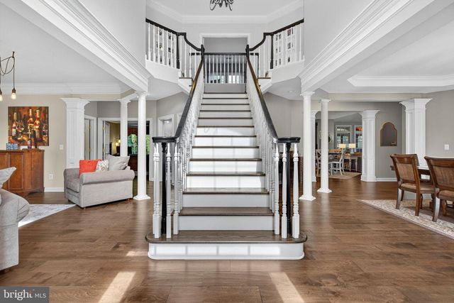 40734 LENAH RUN CIR, Aldie, VA 20105