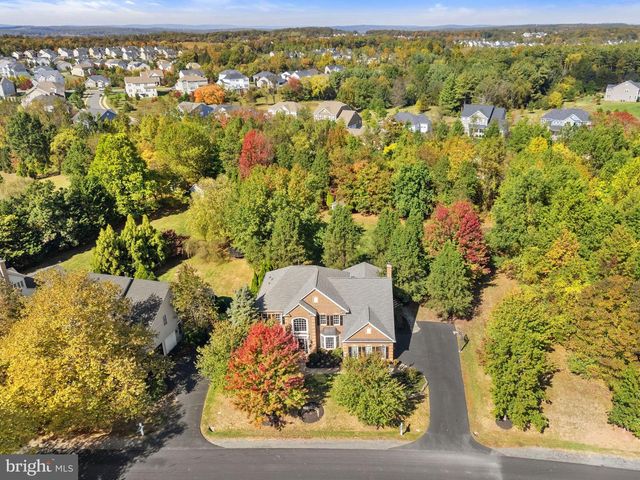 40734 LENAH RUN CIR, Aldie, VA 20105