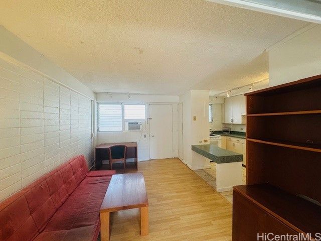 417 Nohonani Street 513, Honolulu, HI 96815