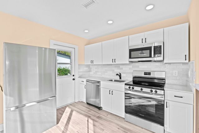 1349 9th Street, West Palm Beach, FL 33401