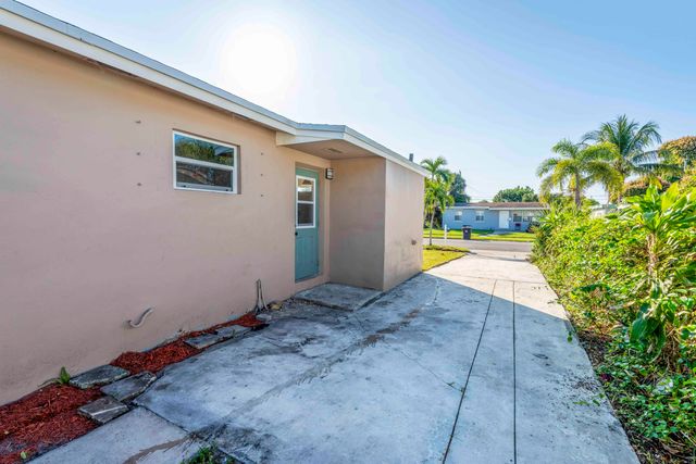 1349 9th Street, West Palm Beach, FL 33401