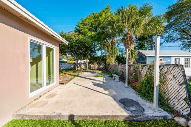 1349 9th Street, West Palm Beach, FL 33401