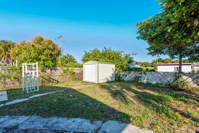 1349 9th Street, West Palm Beach, FL 33401
