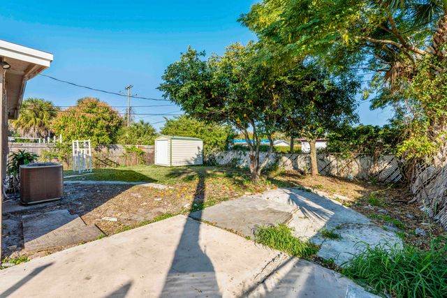 1349 9th Street, West Palm Beach, FL 33401