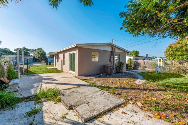1349 9th Street, West Palm Beach, FL 33401