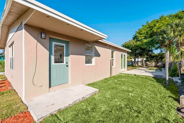 1349 9th Street, West Palm Beach, FL 33401