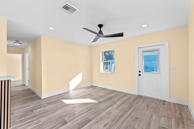 1349 9th Street, West Palm Beach, FL 33401