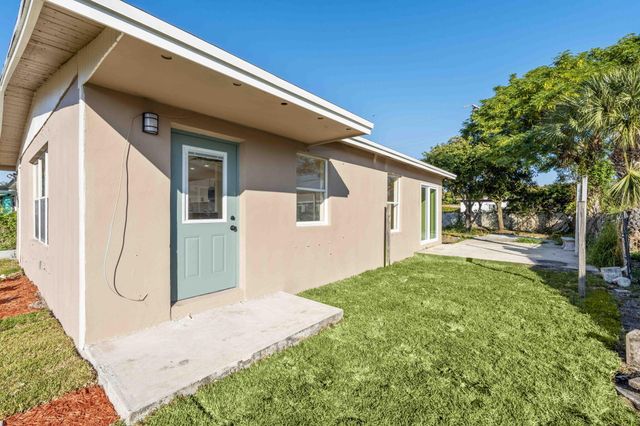 1349 9th Street, West Palm Beach, FL 33401