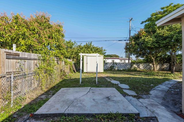 1349 9th Street, West Palm Beach, FL 33401