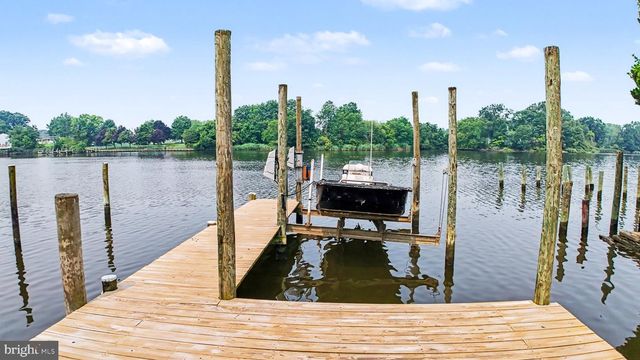 7432 OLD BATTLE GROVE RD, Dundalk, MD 21222