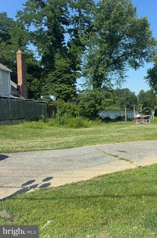 7432 OLD BATTLE GROVE RD, Dundalk, MD 21222