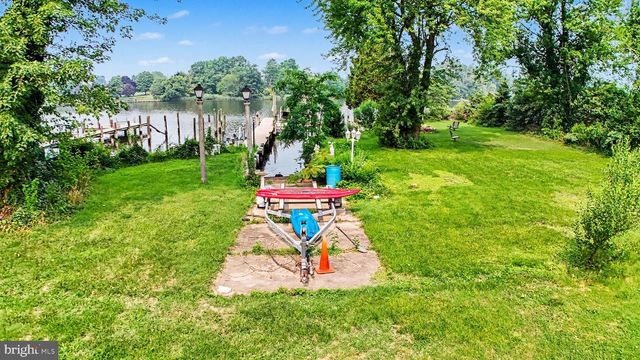 7432 OLD BATTLE GROVE RD, Dundalk, MD 21222