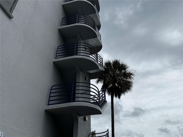 4823 EBBTIDE LANE 301, Port Richey, FL 34668