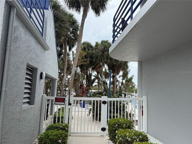 4823 EBBTIDE LANE 301, Port Richey, FL 34668