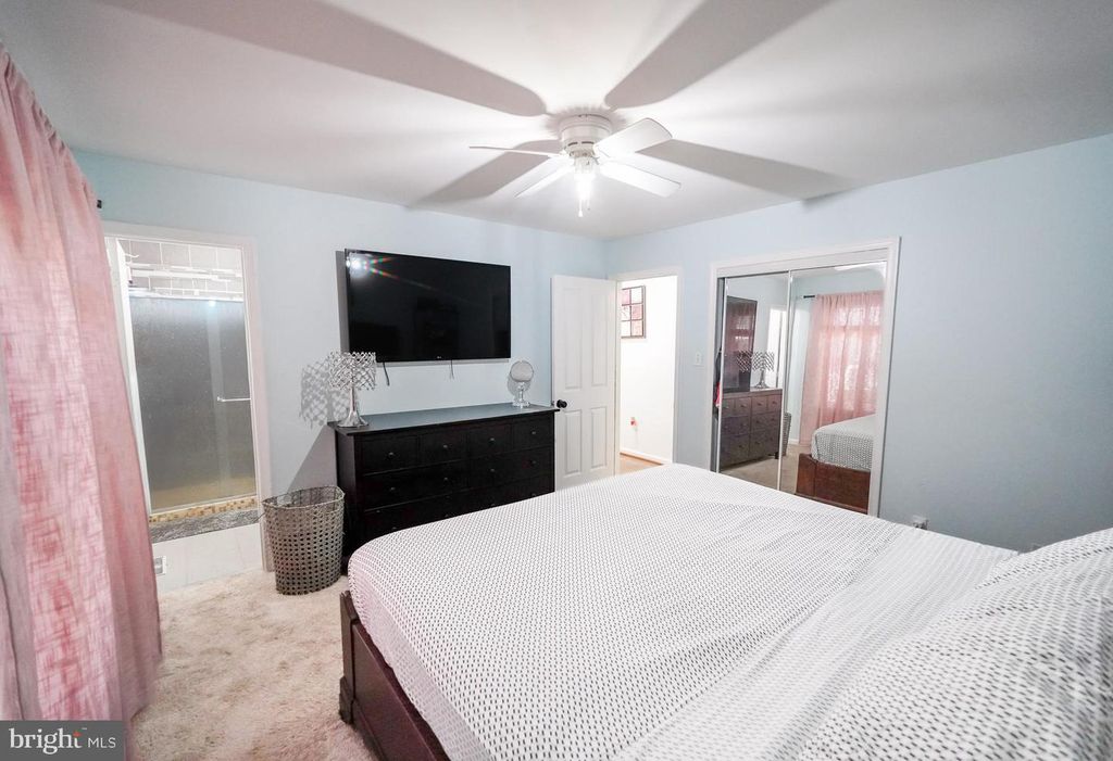 Image 14 of property listing at 7703 MEATH CT, Glen Burnie, MD 21060