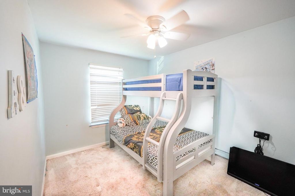 Image 19 of property listing at 7703 MEATH CT, Glen Burnie, MD 21060