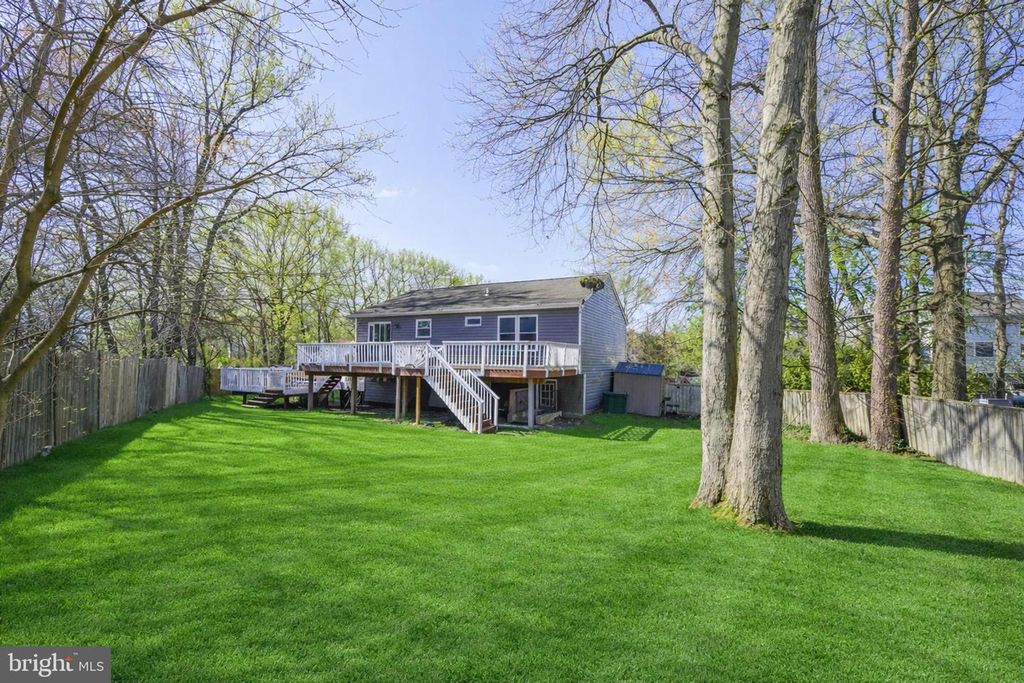 Image 23 of property listing at 7703 MEATH CT, Glen Burnie, MD 21060