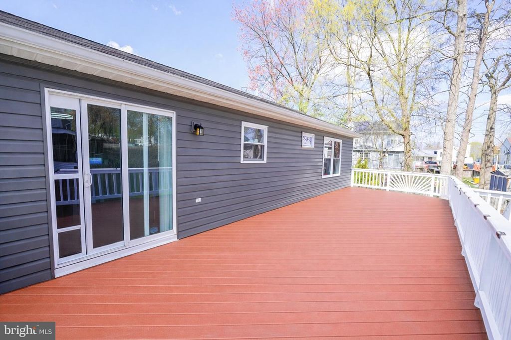 Image 24 of property listing at 7703 MEATH CT, Glen Burnie, MD 21060