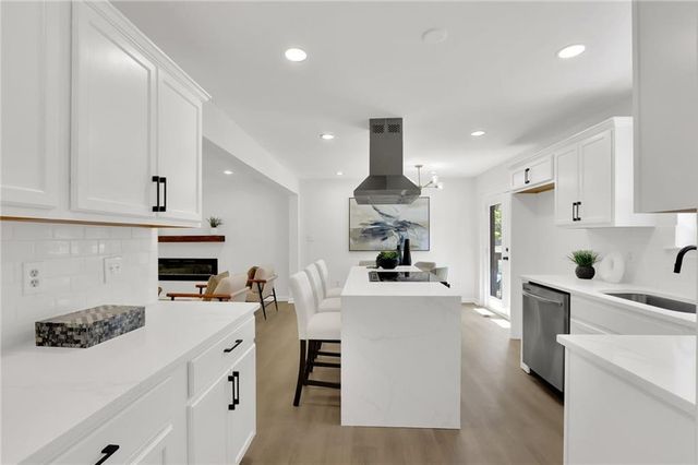 3173 Robinson Avenue, Scottdale, GA 30079