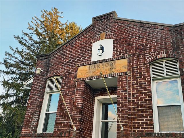 1750 Harbor Edinburg Rd., Union Twp, PA 16116