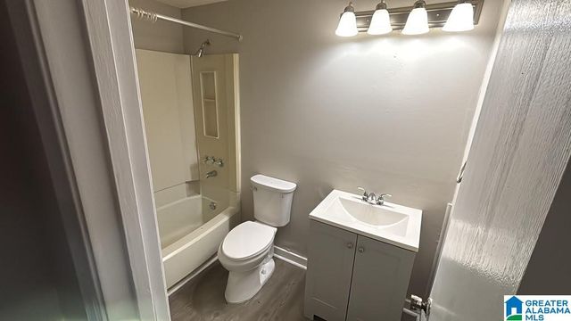2513 AVENUE I, Birmingham, AL 35218