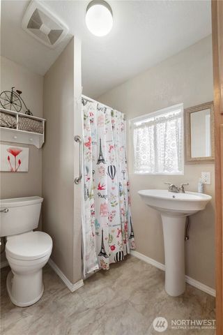 431 Rainier Avenue, Enumclaw, WA 98022