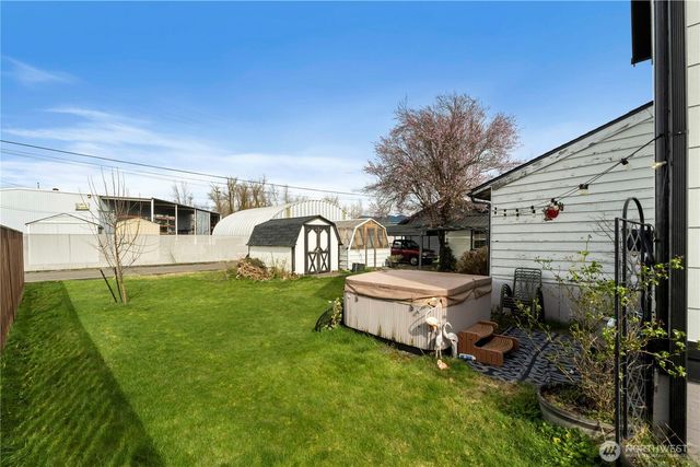 431 Rainier Avenue, Enumclaw, WA 98022